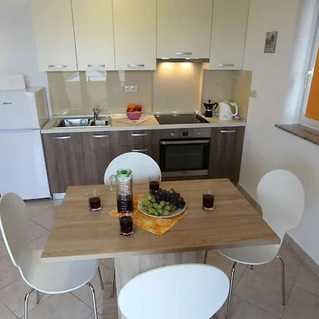 In Malinska/insel Krk 13110 Apartment *