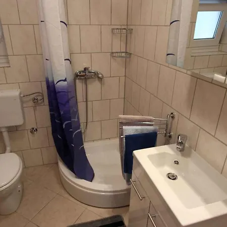 In Malinska/insel Krk 13110 Apartman