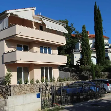 Apartman In Malinska/insel Krk 13110 *
